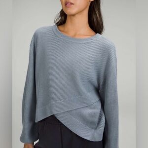 Lululemon Reversible Crossover knit sweater sz 12